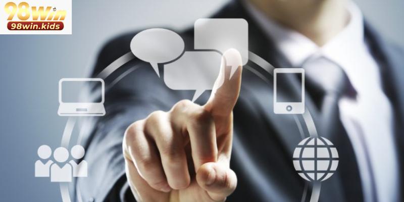 Liên Hệ 3 Sử dụng địa chỉ email để trực tiếp trò chuyện cùng các nhân viên CSKH